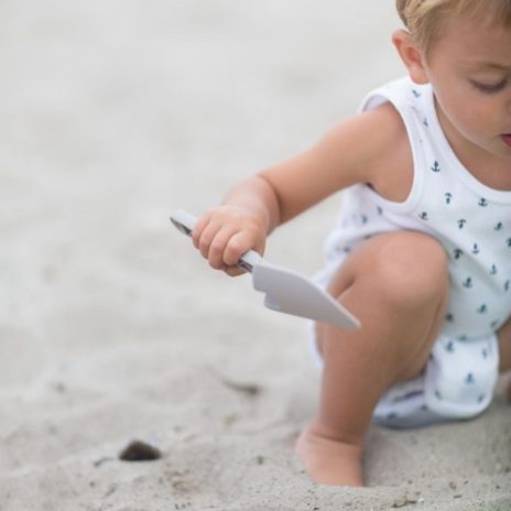 Scrunch Spade Warm Grey