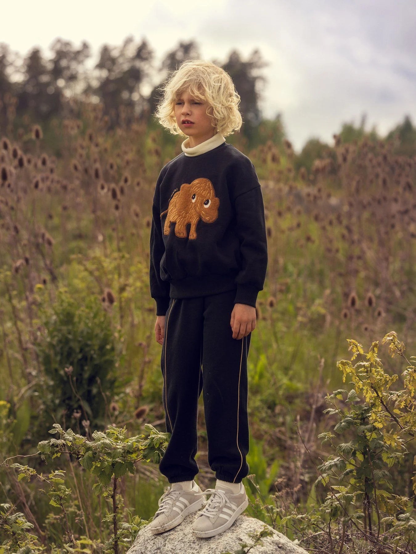Mammoth Chenille Sweatshirt, Chapter 1, Limited Stock, Svart - Mini Rodini