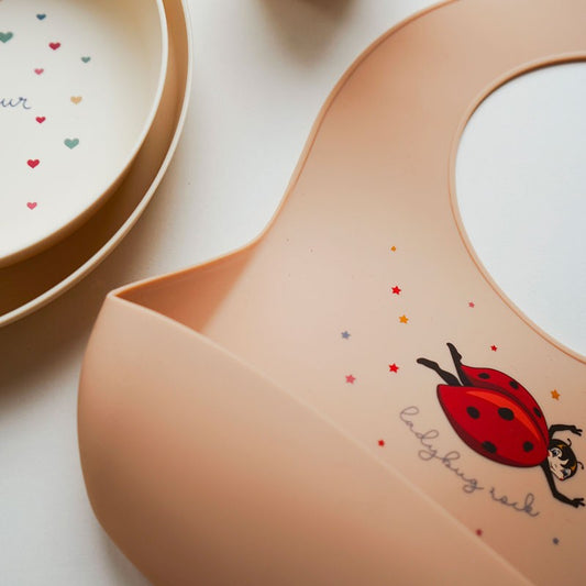 Haklappar 2-Pack Silicone Bibs, Ladybug - Konges Sløjd
