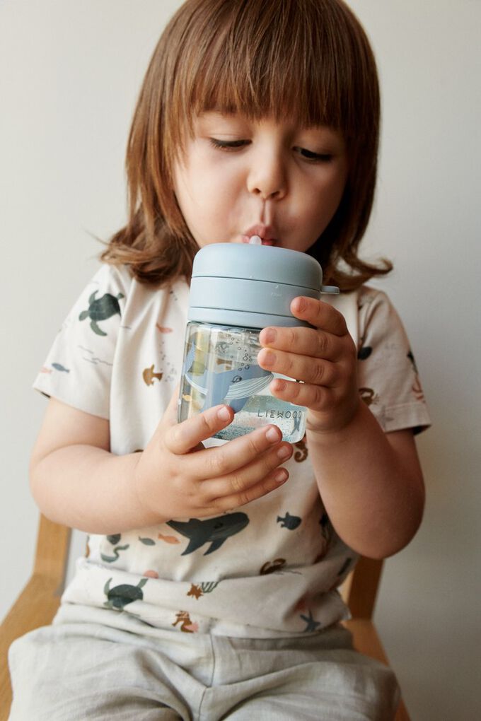 Sugrörsmugg 280 ml, Pavia Tritan, Sea Creature/Sandy - Liewood