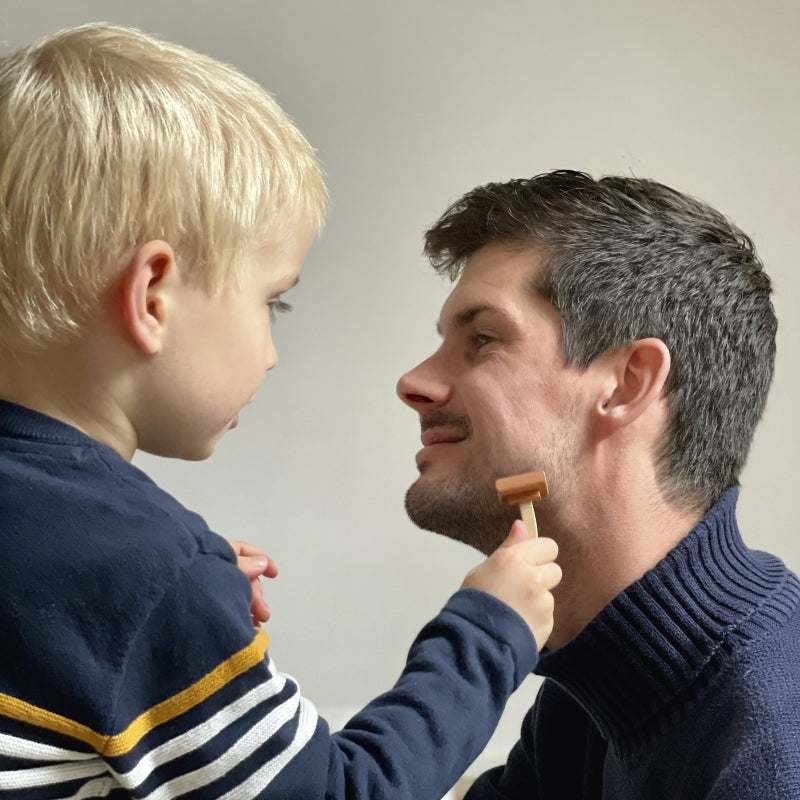 Rakset i trä/Shaving Kit (väska) - Egmont Toys