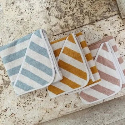 Handduk med luva - Louie hooded towel , Yellow mellow/sandy - Liewood