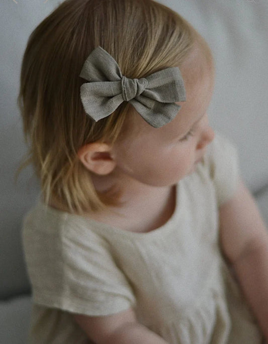 Ester Linen Rosett 9 cm, Moss - Liv & Loke