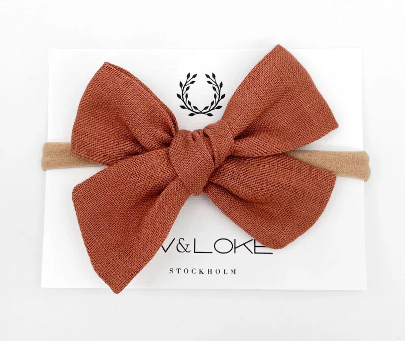 Ester Linen Hårband med rosett 9 cm, Rust95 - Liv & Loke