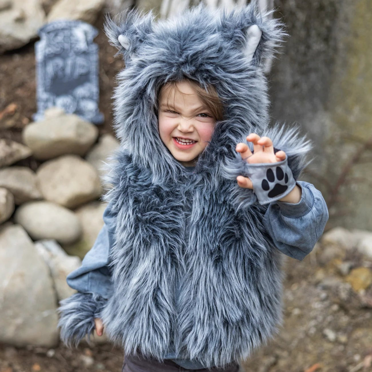 Maskerad, Stora Stygga Vargen med Vantar - Great Pretenders