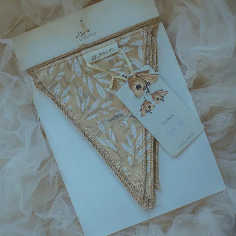 Vimpel, Mist Leaf Yellow - Mrs Mighetto