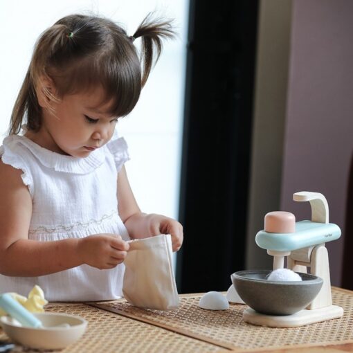 Köksmaskin för den lilla kocken, Stand Mixer set - PlanToys
