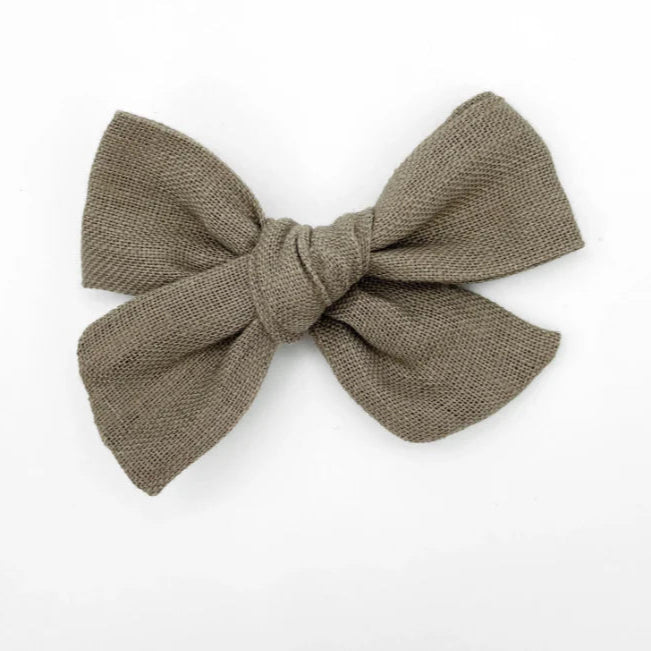 Ester Linen Rosett 9 cm, Moss - Liv & Loke