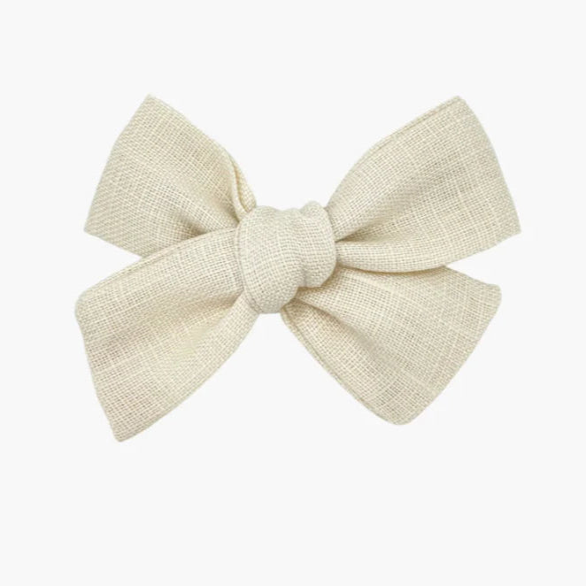 Ester Linen Rosett 9 cm, Sand - Liv & Loke